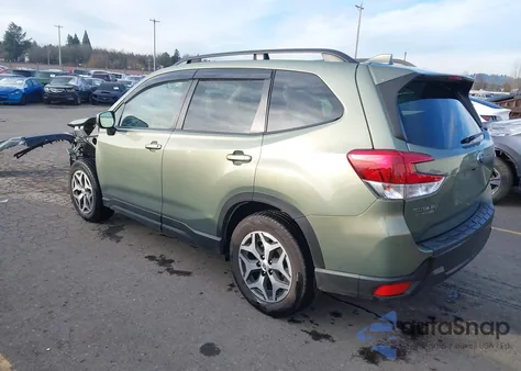 2021 Subaru Forester Premium z USA, uszkodzony, nr VIN JF2SKAJCXMH563504